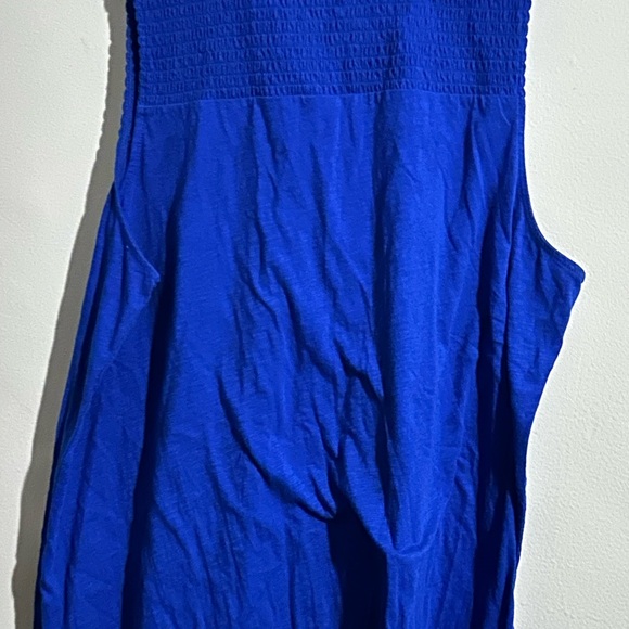 Torrid Blue sleeveless top- size 2- bright blue - Picture 5 of 5